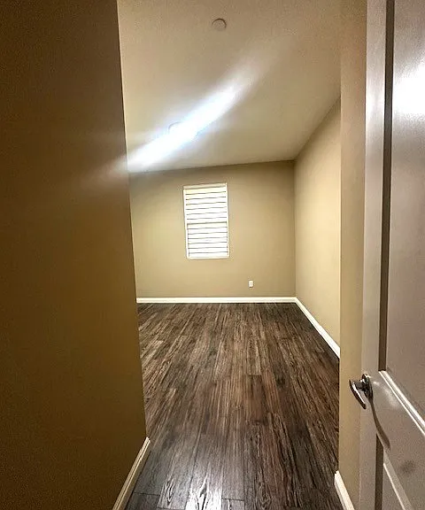 10041 Elizabeth Ln — Photo 15