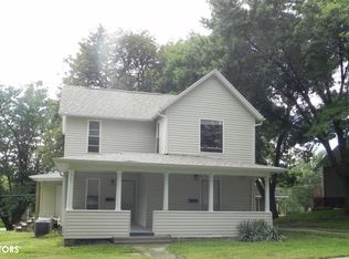 806 Pennsylvania St, Bedford, IA 50833
