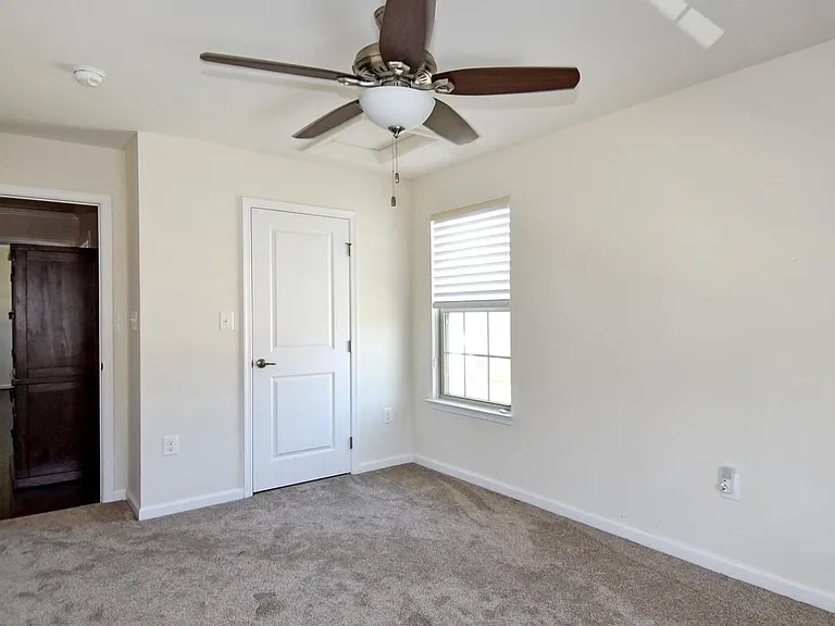 24855 Helms Ter — Photo 20