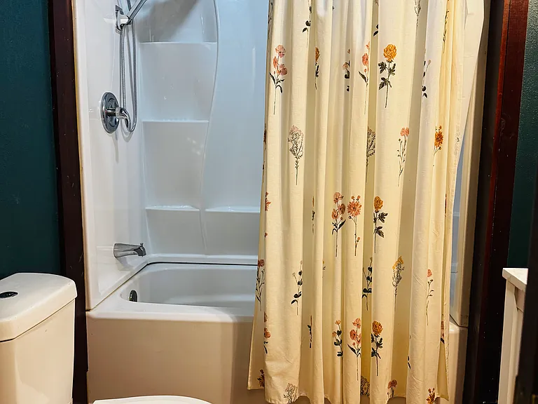 704 Cherry St — Photo 11