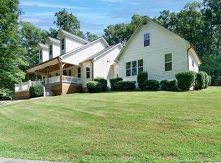 211 W Oakcrest Rd, Epworth, GA 30541