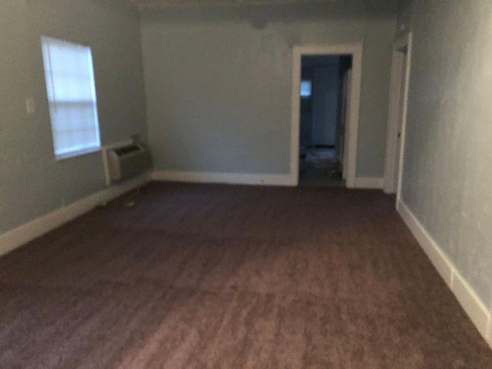 2nd image of 3600 S Shartel Ave