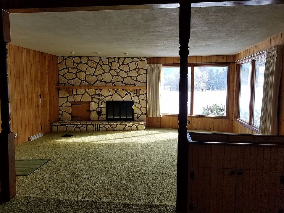 1st image of 61 Miller Dr