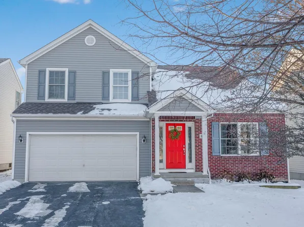 825 Holly Farms Dr, Blacklick, OH 43004