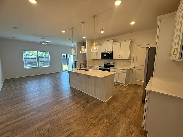 3809 Biddle St — Photo 8