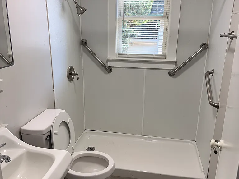518 N Graham Ave #520 — Photo 7