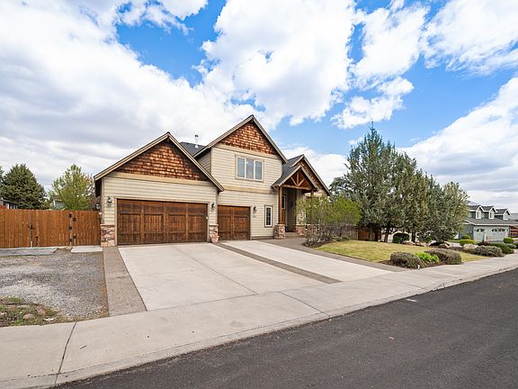 2nd image of 3550 SW 36th Pl