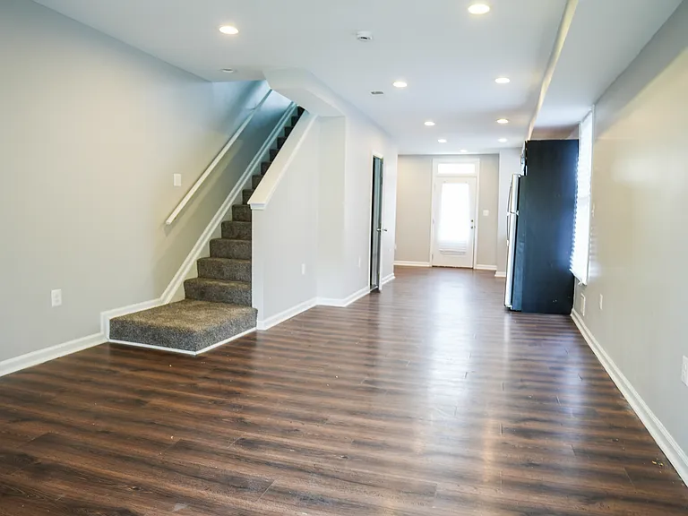 Wrenwood Ave — Photo 2