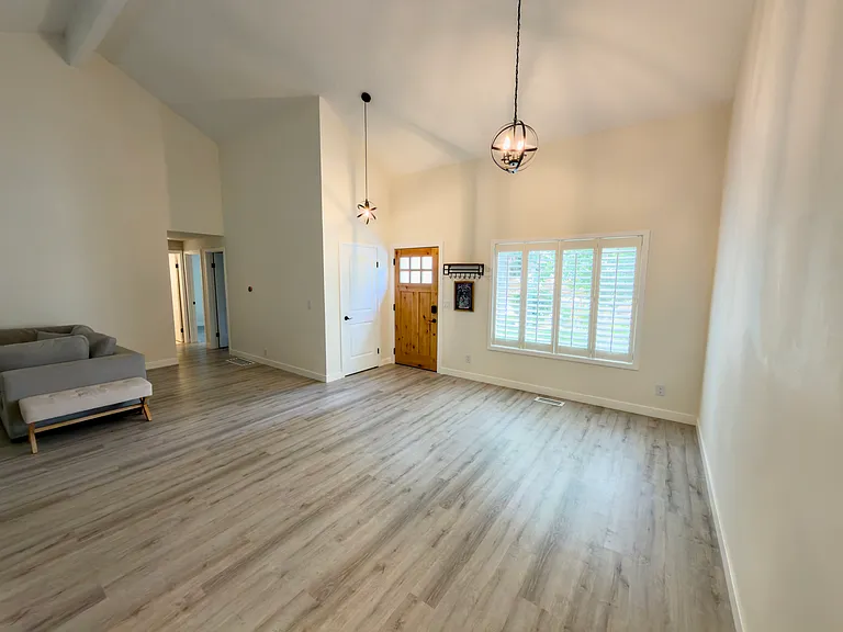 1354 SE 51st Ave — Photo 5