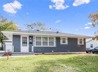 3909 64th St, Urbandale, IA 50322