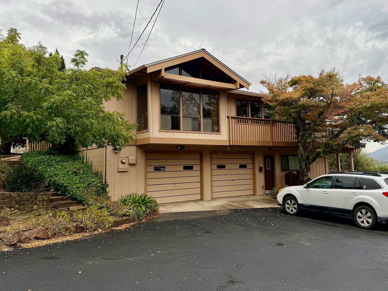 3 bed, 2487 sqft, $3,800 — Photo 1
