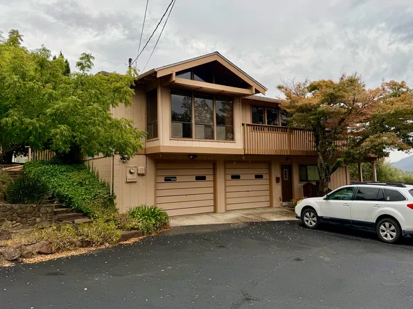 115 Camino Vis, Saint Helena, CA 94574