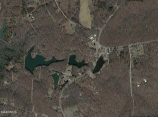 Circle Rd, Crossville, TN 38572