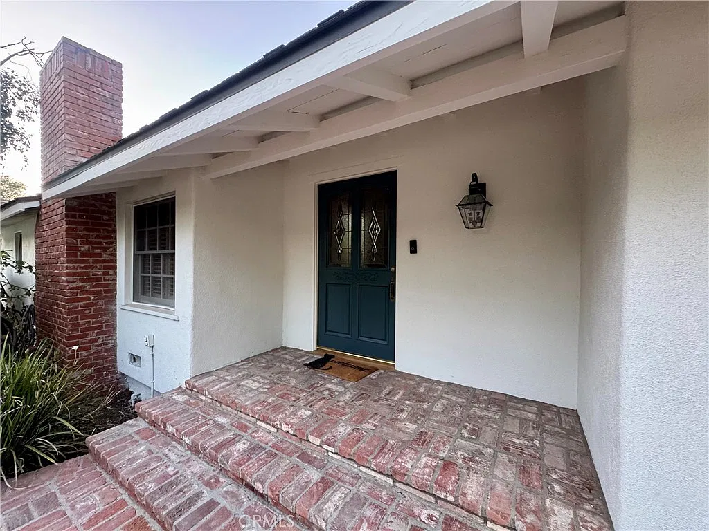 3 bed, 2136 sqft, $8,000 — Photo 4