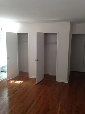 Rented by Bell R E Inc | media 16