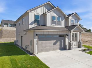 1329 W Ivy Ct, Sunnyside, WA 98944