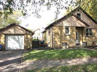 17908 Hickory St, Lansing, IL 60438