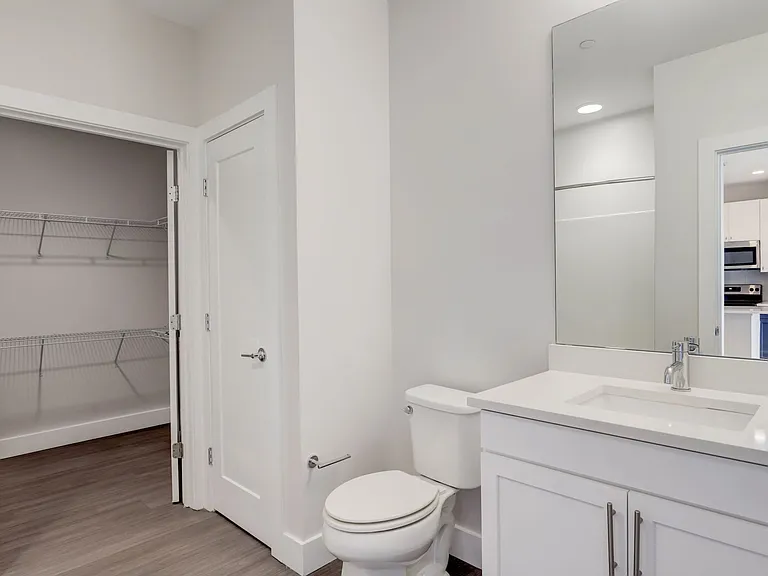 Orpheum Apartments — Photo 20