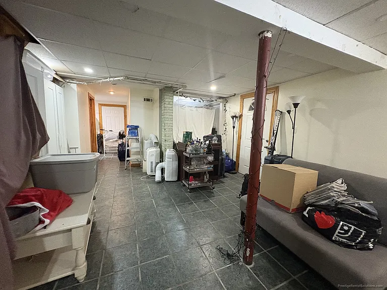 19 Ashford St #1 — Photo 6