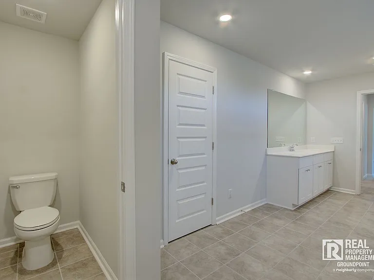 137 Paddle Boat Way — Photo 24