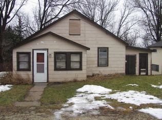 227 W River St, Rockton, IL 61072