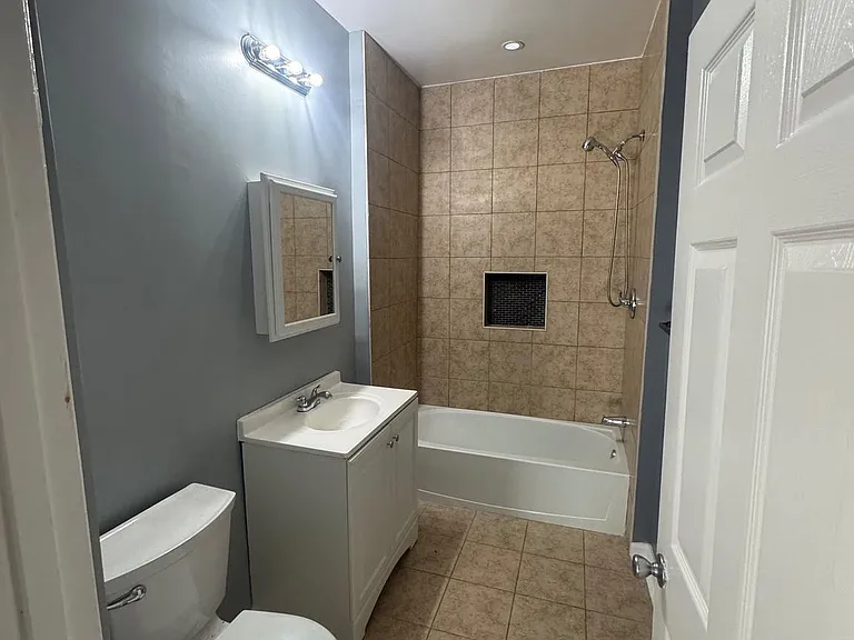 5000 Litchfield Ave #1 — Photo 4