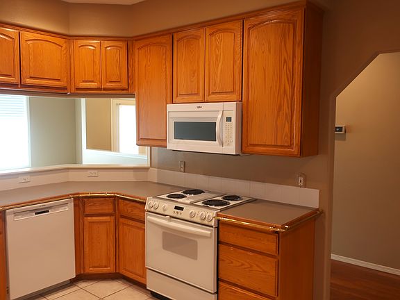 5th image of 466 Lower Daniels Dr