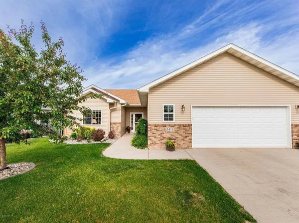 3411 25th St S, Moorhead, MN 56560