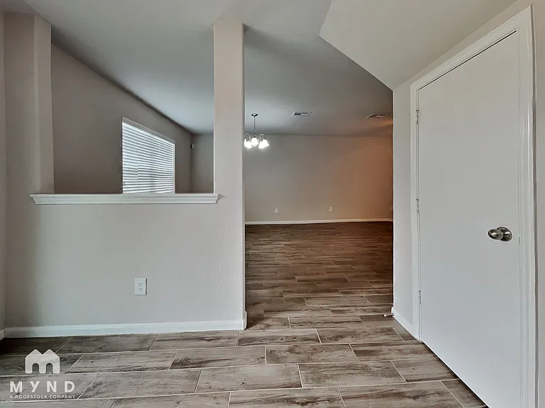 4928 Stimson St — Photo 10