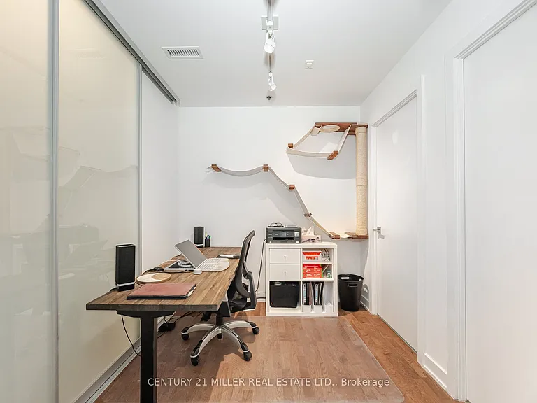15 Beverley St #301 — Photo 24