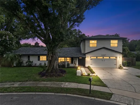 3237 Kew Gardens Ln, Orlando, FL 32812