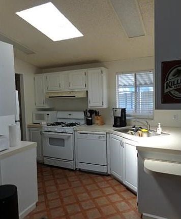 4th image of 1721 E Colton Ave Space 109