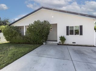25101 Vermont Dr, Newhall, CA 91321