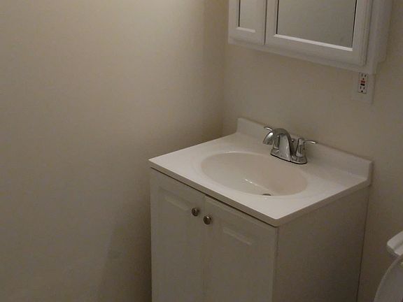 5th image of 3320 Holloway Ct