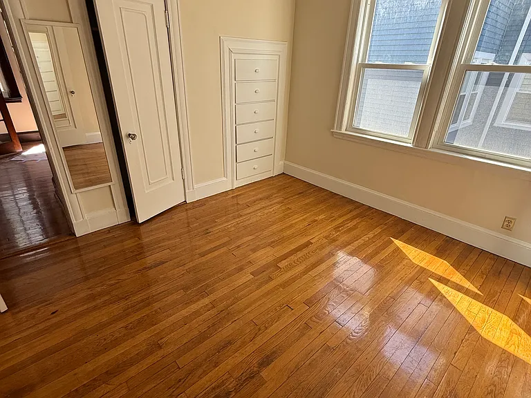 155-157 Hillside St #1 — Photo 4