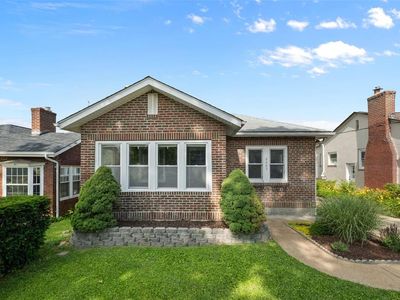 2603 Circle Dr, Saint Louis, MO, 63143