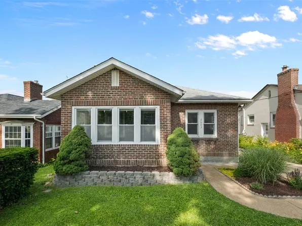 2603 Circle Dr, Saint Louis, MO 63143
