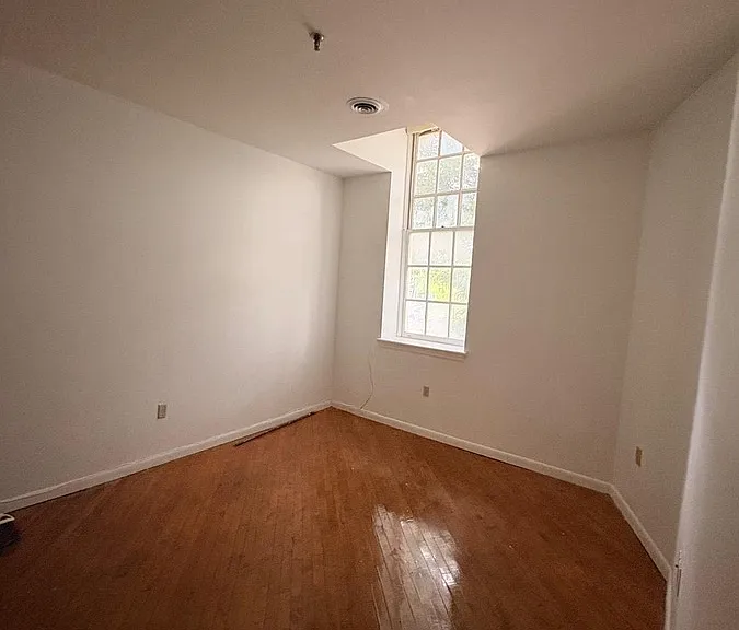 Riverloft Apartments — Photo 8