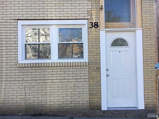 1st image of 38 Belmont Ave