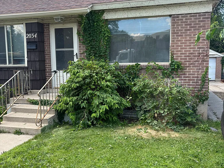 2034 S 1700 E — Photo 2