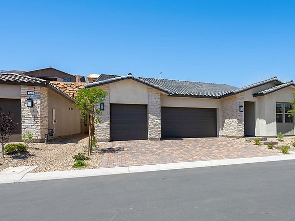3rd image of 364 Tigullio Ave
