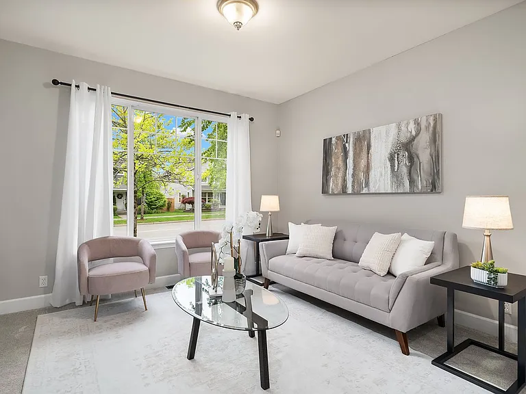 7306 Douglas Ave SE — Photo 3