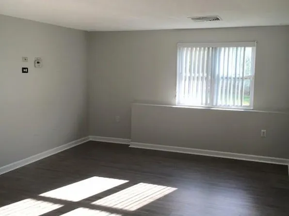 10 Longworth Ave, Brockton, MA 02301