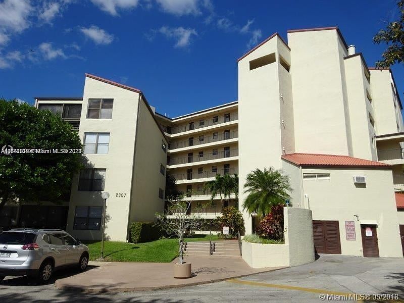 1st image of 2309 S Cypress Bend Dr APT 712C