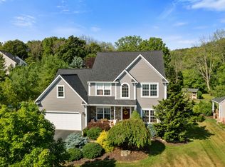 5376 Red Oak Dr, Coopersburg, PA 18036