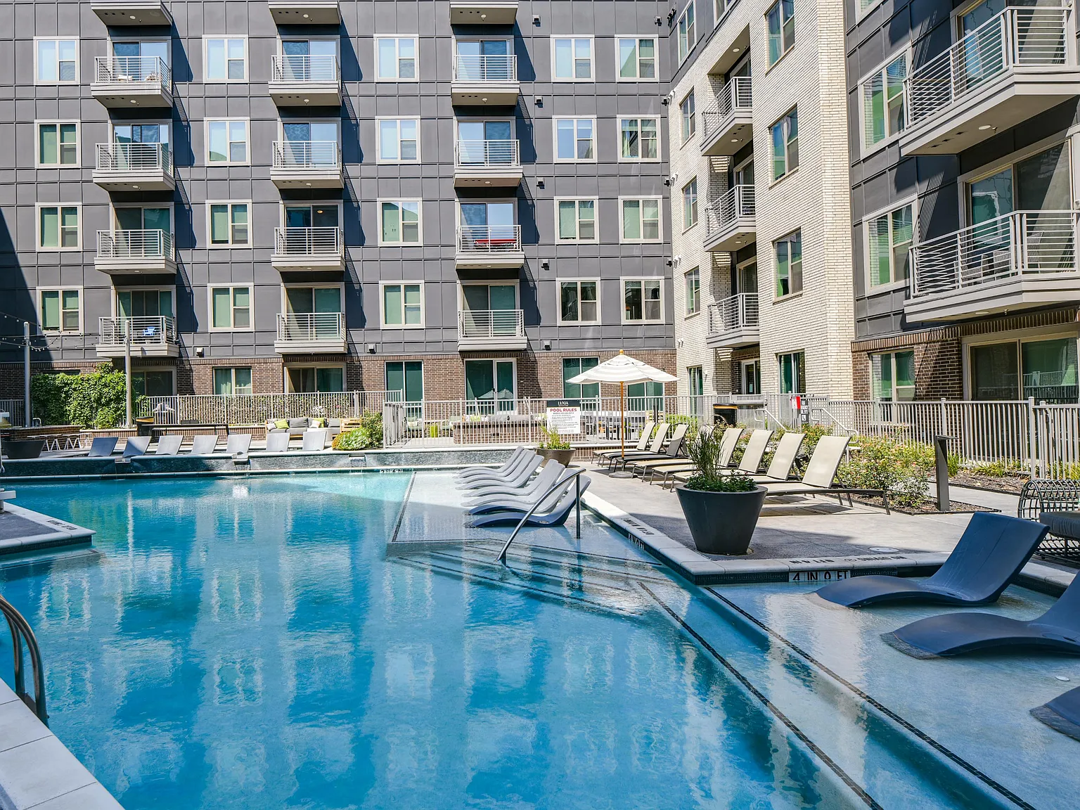 Luxia Midtown Park — Photo 2