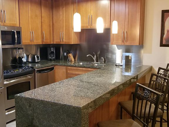 4th image of 2060 Beach Blvd