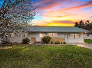 587 Tyrone Avery Rd, Morgantown, WV 26508