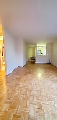 Rented by Luxury Habitat | media 10