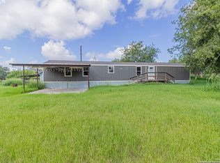 18065 County Road 163, Elmendorf, TX 78112